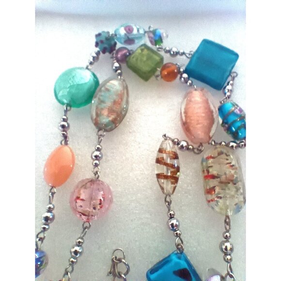 Crown Tafari  Glass Multicolor Beaded Necklace With Adjustable Chain & Lobster - Picture 2 of 8